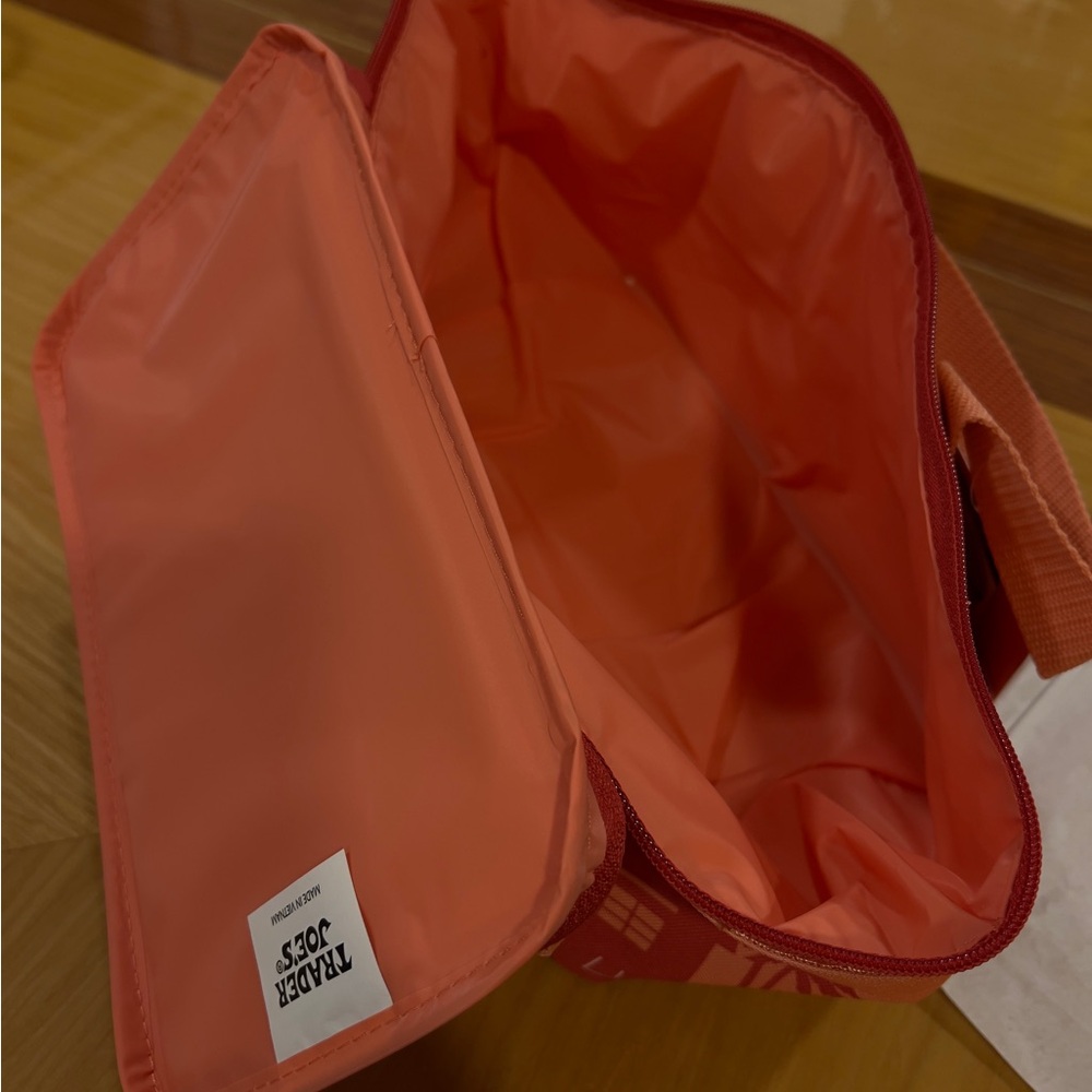 NWT Trader Joe's Orange and Red Mini Insulated Bag - Picture 4 of 5